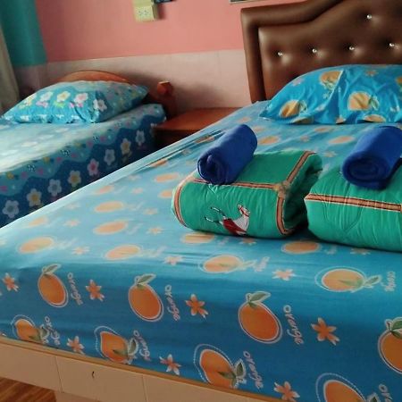 Rueangsrisiri Guesthouse 2 Sukhothai Ngoại thất bức ảnh
