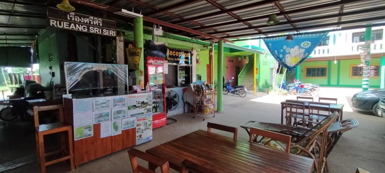 Rueangsrisiri Guesthouse 2 Sukhothai Ngoại thất bức ảnh