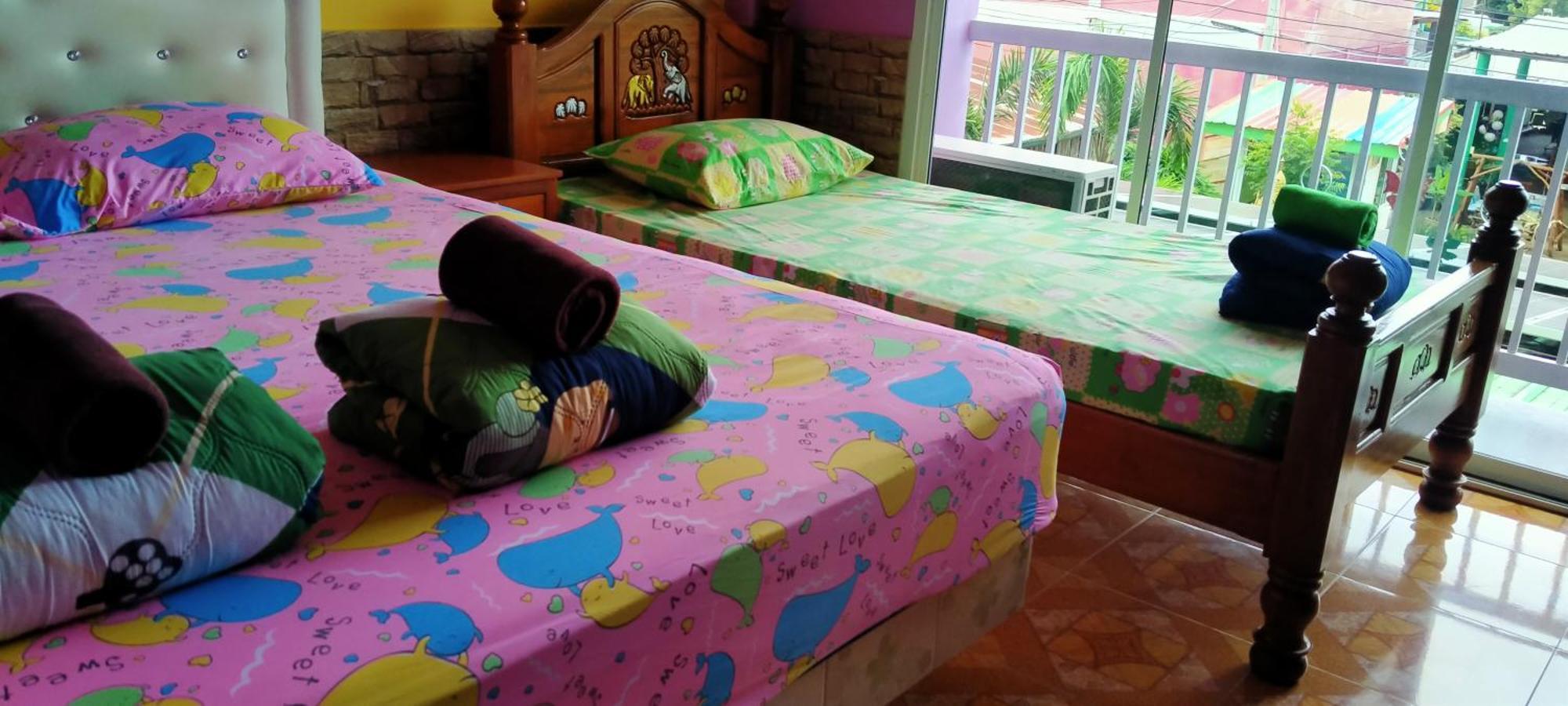 Rueangsrisiri Guesthouse 2 Sukhothai Ngoại thất bức ảnh