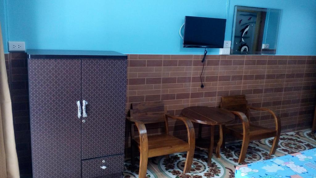 Rueangsrisiri Guesthouse 2 Sukhothai Ngoại thất bức ảnh