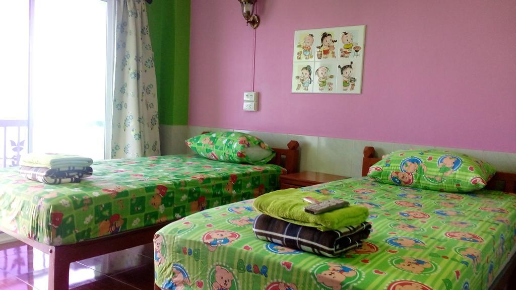Rueangsrisiri Guesthouse 2 Sukhothai Ngoại thất bức ảnh