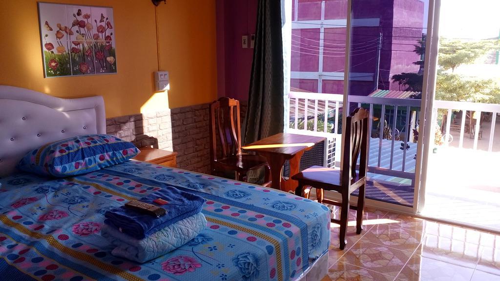 Rueangsrisiri Guesthouse 2 Sukhothai Ngoại thất bức ảnh
