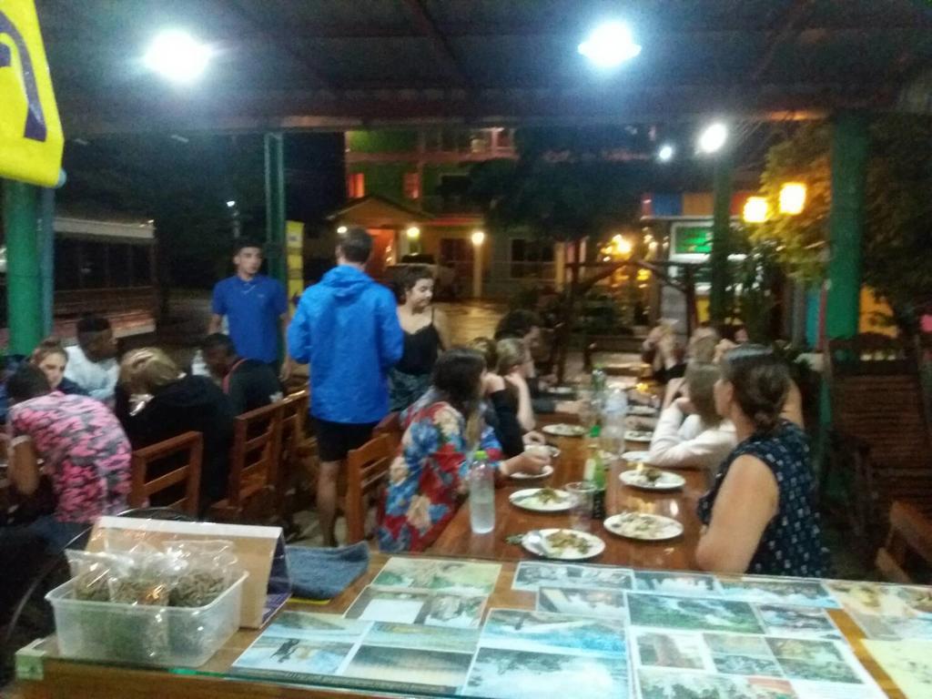 Rueangsrisiri Guesthouse 2 Sukhothai Ngoại thất bức ảnh